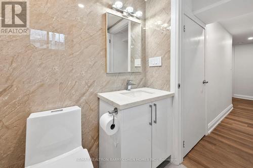 Mn & Bs - 194 Romfield Circuit, Markham, ON - Indoor Photo Showing Bathroom