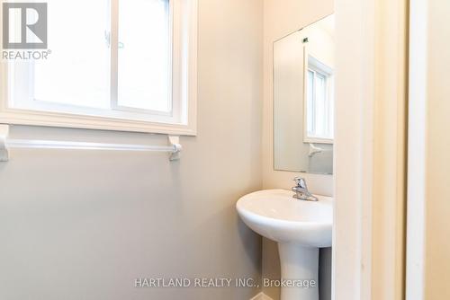 1236 Fox Hill Street, Innisfil, ON - Indoor Photo Showing Bathroom