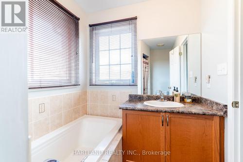 1236 Fox Hill Street, Innisfil, ON - Indoor Photo Showing Bathroom