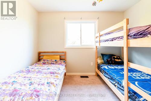 1236 Fox Hill Street, Innisfil, ON - Indoor Photo Showing Bedroom