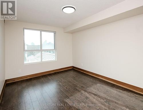 312 - 121 Woodbridge Avenue, Vaughan, ON - Indoor Photo Showing Other Room