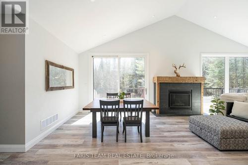 151 Mount Saint Louis Road E, Oro-Medonte, ON - Indoor With Fireplace