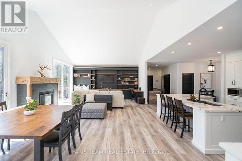 151 Mount Saint Louis Road E, Oro-Medonte, ON - Indoor Photo Showing Dining Room