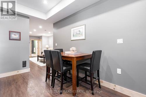 151 Mount Saint Louis Road E, Oro-Medonte, ON - Indoor Photo Showing Dining Room