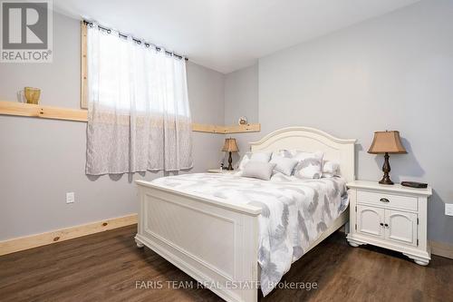 151 Mount Saint Louis Road E, Oro-Medonte, ON - Indoor Photo Showing Bedroom