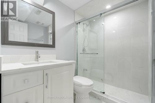 8 Decorso Drive, Brampton, ON - Indoor Photo Showing Bathroom