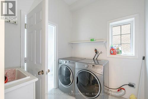 8 Decorso Drive, Brampton, ON - Indoor Photo Showing Laundry Room