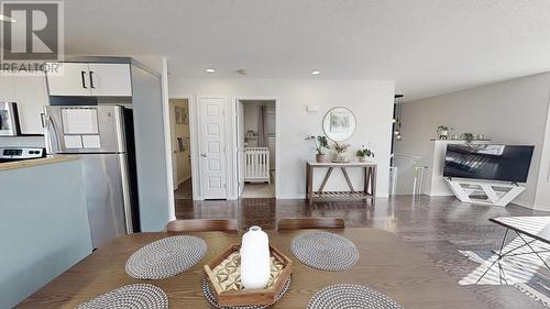 8404 85 Avenue, Fort St. John, BC - Indoor Photo Showing Living Room