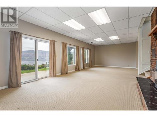 1161 Gregory Road, Kelowna, BC - Indoor