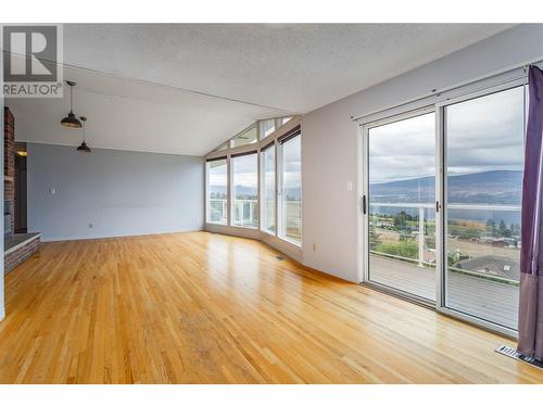 1161 Gregory Road, Kelowna, BC - Indoor Photo Showing Other Room