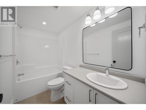 2141 Galore Crescent, Kamloops, BC - Indoor Photo Showing Bathroom