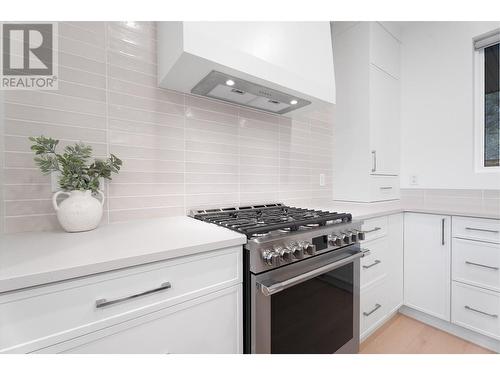 2141 Galore Crescent, Kamloops, BC - Indoor Photo Showing Kitchen