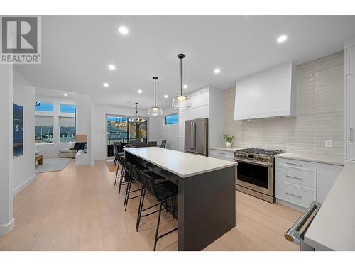 2141 Galore Crescent, Kamloops, BC - Indoor Photo Showing Kitchen With Upgraded Kitchen