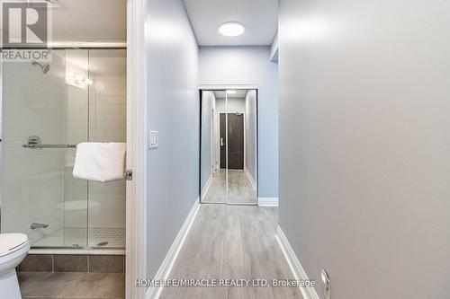 1008 - 1185 The Queensway Avenue, Toronto, ON - Indoor Photo Showing Bathroom