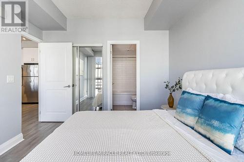 1008 - 1185 The Queensway Avenue, Toronto, ON - Indoor Photo Showing Bedroom