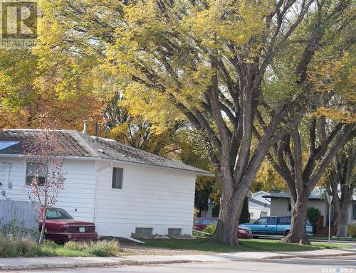 836 U Avenue N, Saskatoon, SK - Outdoor