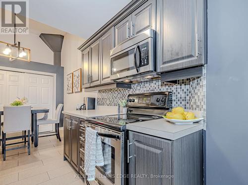 206 - 80 King William Street, Hamilton, ON - Indoor Photo Showing Kitchen