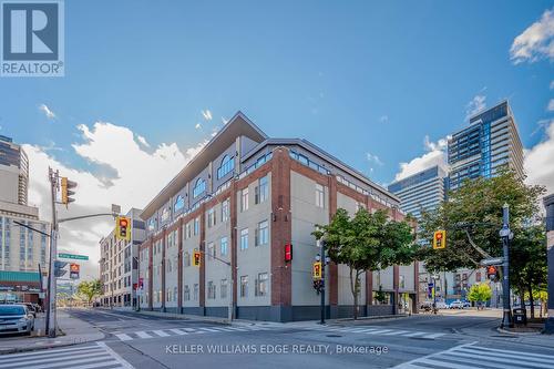 206 - 80 King William Street, Hamilton, ON - Outdoor