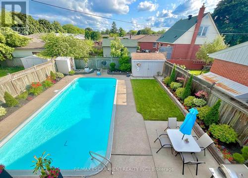 818 Ninth Avenue, Hamilton, ON - Outdoor With In Ground Pool