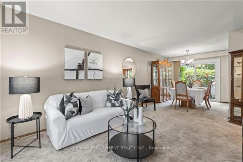 130 San Francisco Avenue, Hamilton, ON - Indoor Photo Showing Living Room