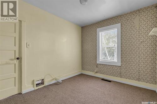 1015 J Avenue N, Saskatoon, SK - Indoor Photo Showing Other Room