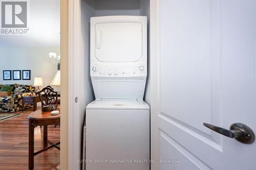 14 Murphy Lane, Hamilton, ON - Indoor Photo Showing Laundry Room