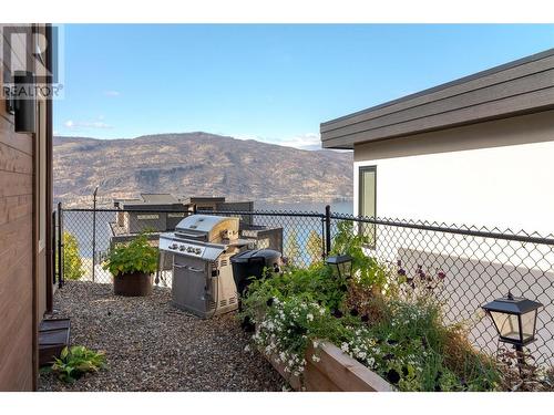 528 Clifton Lane, Kelowna, BC - Outdoor