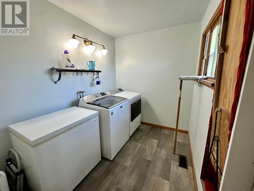 1826 Fairford Drive, Penticton, BC - Indoor Photo Showing Laundry Room