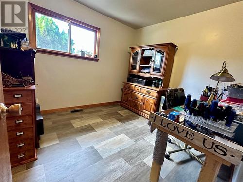 1826 Fairford Drive, Penticton, BC - Indoor Photo Showing Other Room