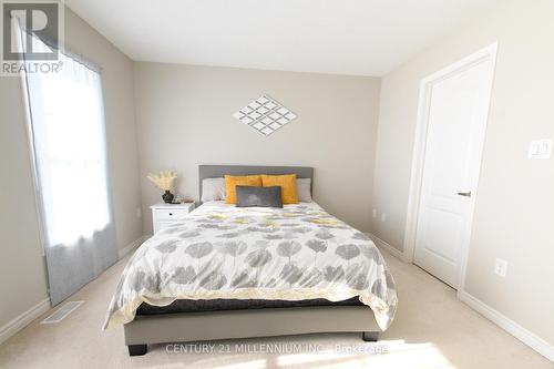 123 Sandhill Crane Drive, Wasaga Beach, ON - Indoor Photo Showing Bedroom