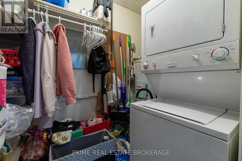 111 - 735 Deveron Crescent, London, ON - Indoor Photo Showing Laundry Room