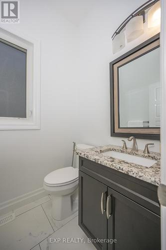 2230 Red Thorne Avenue, London, ON - Indoor Photo Showing Bathroom