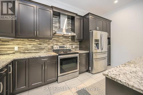 2230 Red Thorne Avenue, London, ON - Indoor Photo Showing Kitchen With Stainless Steel Kitchen