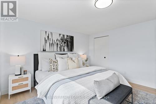 22 Hearthside Place, London, ON - Indoor Photo Showing Bedroom