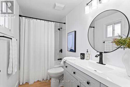 22 Hearthside Place, London, ON - Indoor Photo Showing Bathroom