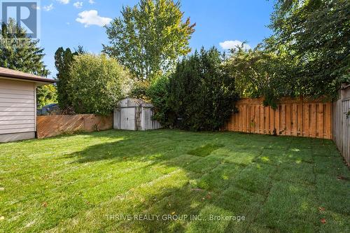 22 Hearthside Place, London, ON - Outdoor With Backyard