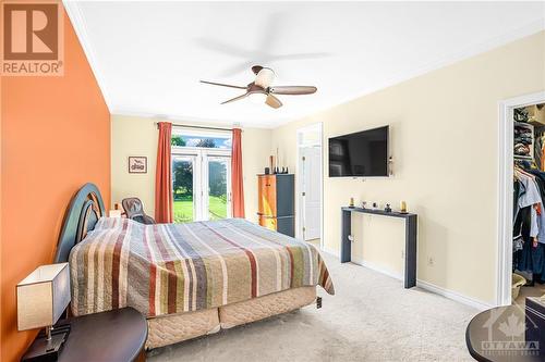 Primary Bedroom - 6978 Lakes Park Drive, Greely, ON - Indoor Photo Showing Bedroom