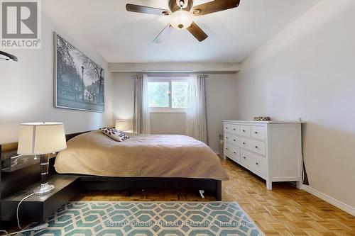 1873 Bonnymede Drive, Mississauga, ON - Indoor Photo Showing Bedroom