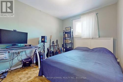 1873 Bonnymede Drive, Mississauga, ON - Indoor Photo Showing Bedroom