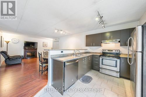 102 - 1810 Walkers Line, Burlington, ON - Indoor Photo Showing Kitchen