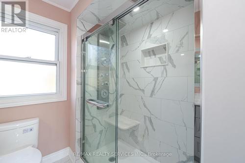 17 Macdougall Drive, Brampton, ON - Indoor Photo Showing Bathroom