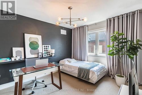 23 Prairie Creek Crescent, Brampton, ON - Indoor Photo Showing Bedroom