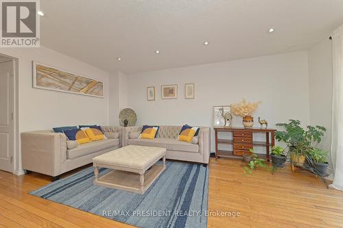 4 Morton Way W, Brampton, ON - Indoor Photo Showing Living Room