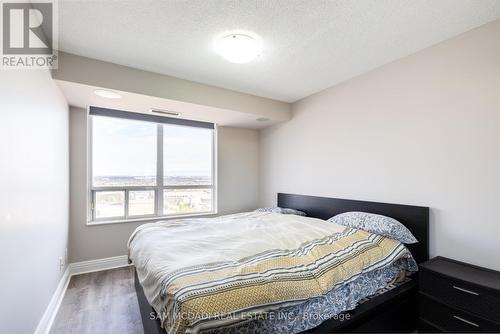 2434 - 3888 Duke Of York Boulevard, Mississauga, ON - Indoor Photo Showing Bedroom