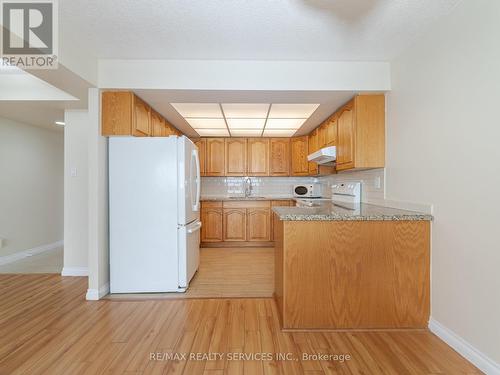 1206 - 310 Mill Street S, Brampton, ON - Indoor Photo Showing Kitchen