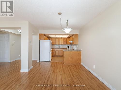 1206 - 310 Mill Street S, Brampton, ON - Indoor Photo Showing Kitchen