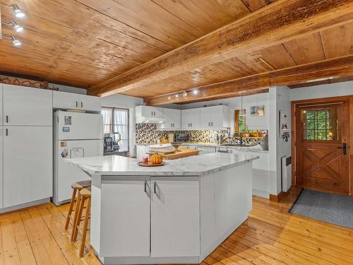 Kitchen - 859 94E Avenue, Saint-Blaise-Sur-Richelieu, QC - Indoor Photo Showing Kitchen