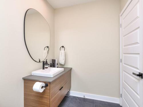 Bathroom - 102-3025 Av. Des Gouverneurs, Laval (Duvernay), QC - Indoor Photo Showing Bathroom