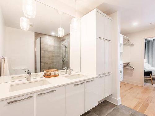 Ensuite bathroom - 402-1910 Rue Des Bassins, Montréal (Le Sud-Ouest), QC - Indoor Photo Showing Bathroom