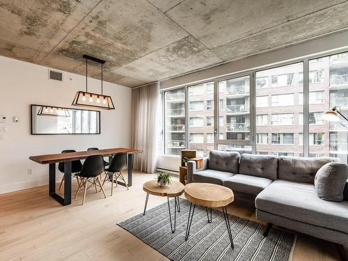 Overall view - 402-1910 Rue Des Bassins, Montréal (Le Sud-Ouest), QC - Indoor Photo Showing Living Room